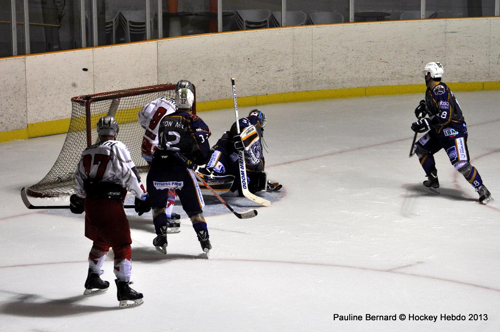 Reims 4 - 3 Annecy