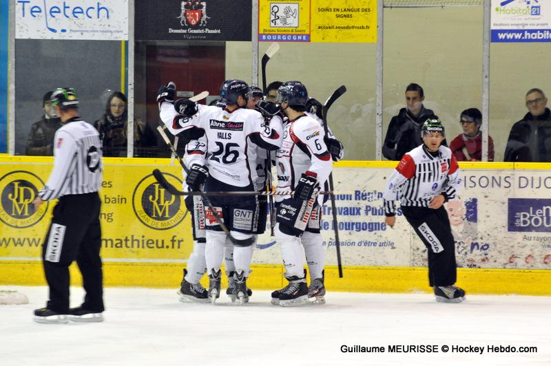 Dijon  4 - 1 Angers 
