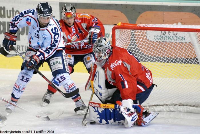 Grenoble  4 - 2 Angers 