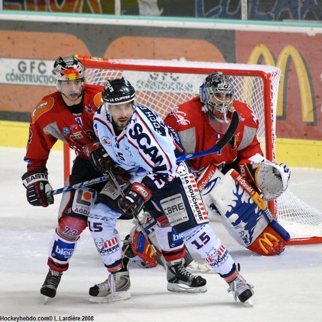 Grenoble  4 - 2 Angers 