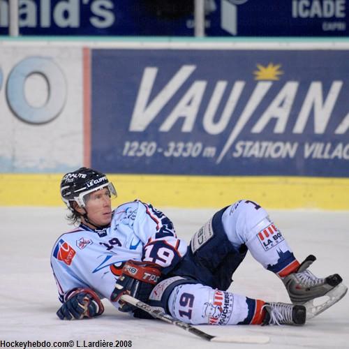 Grenoble  4 - 2 Angers 