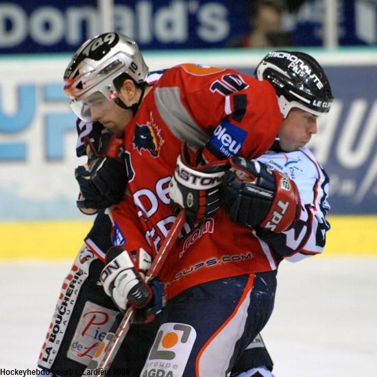 Grenoble  4 - 2 Angers 
