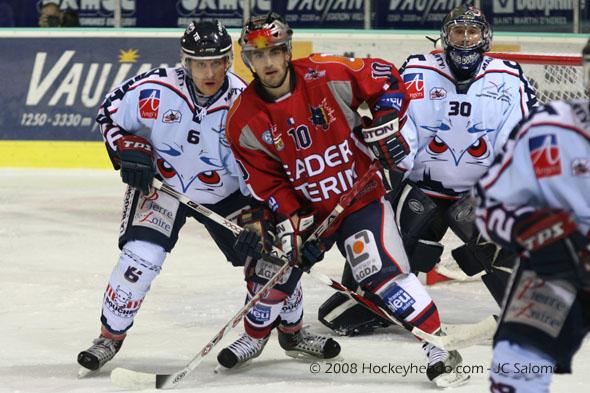 Grenoble  4 - 2 Angers 