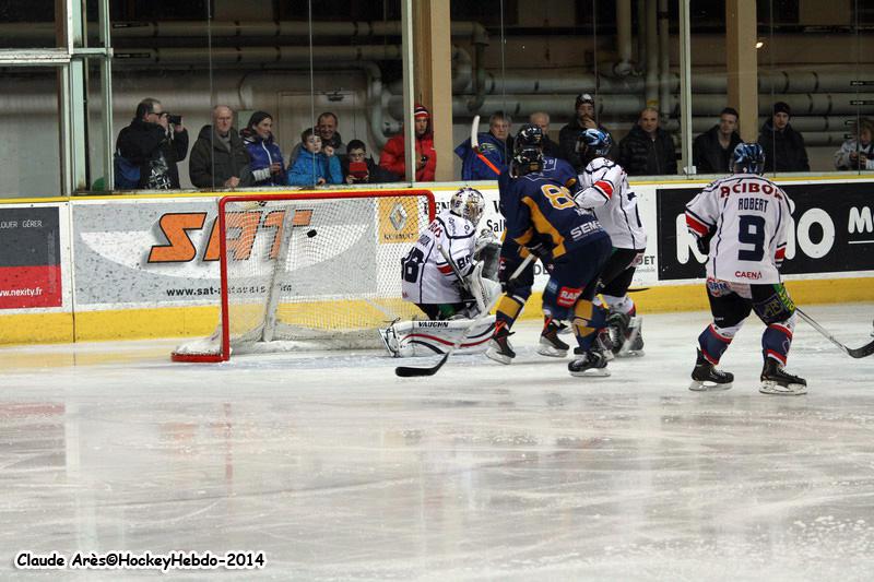Chamonix  6 - 3 Caen 