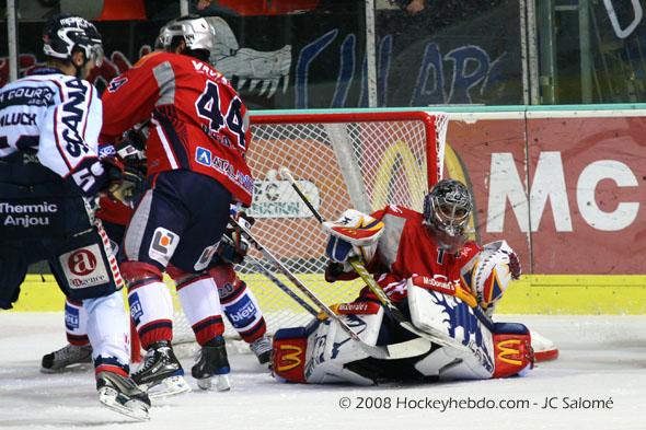 Grenoble  4 - 2 Angers 