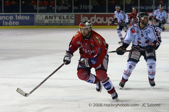 Grenoble  4 - 2 Angers 