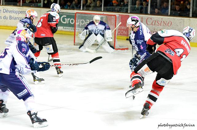 Briançon  8 - 4 Epinal 