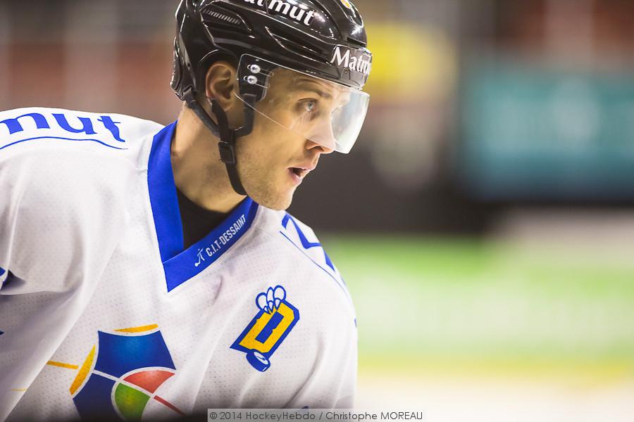 Strasbourg  5 - 6 Rouen