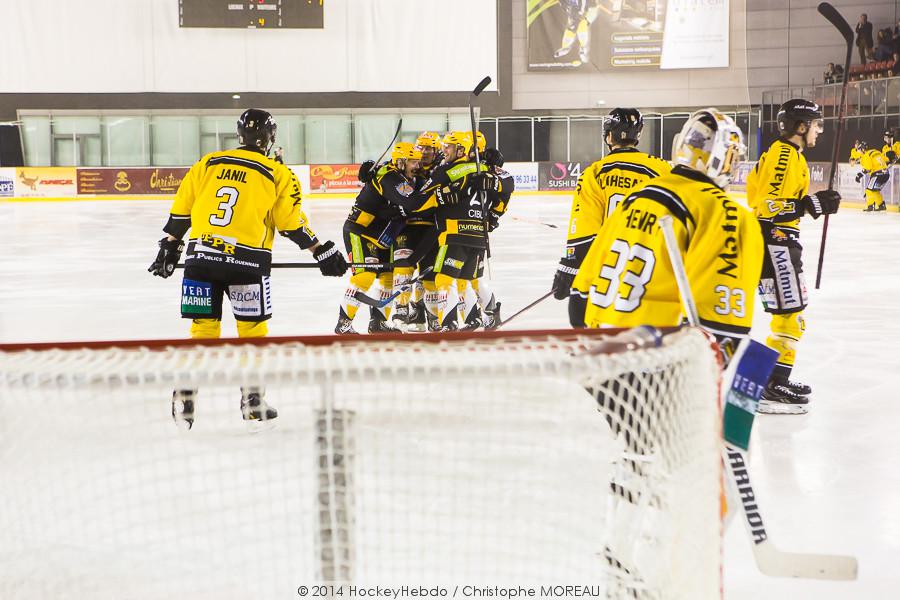 Strasbourg  5 - 6 Rouen