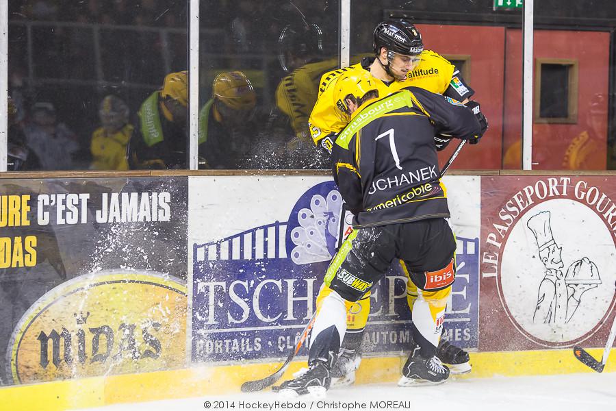 Strasbourg  5 - 6 Rouen