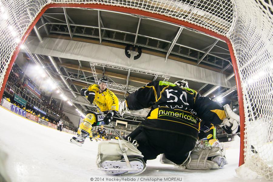 Strasbourg  5 - 6 Rouen