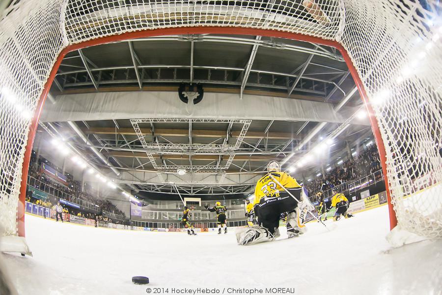 Strasbourg  5 - 6 Rouen