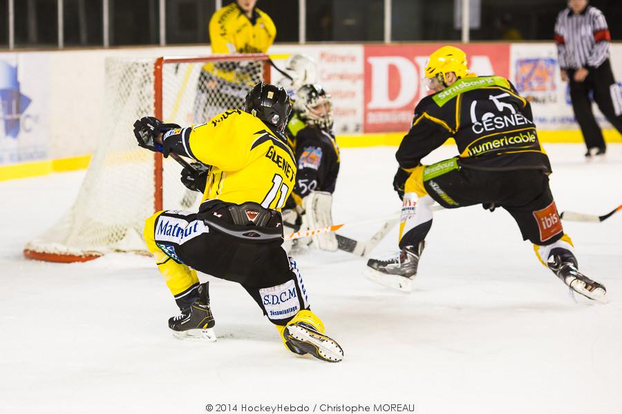 Strasbourg  5 - 6 Rouen
