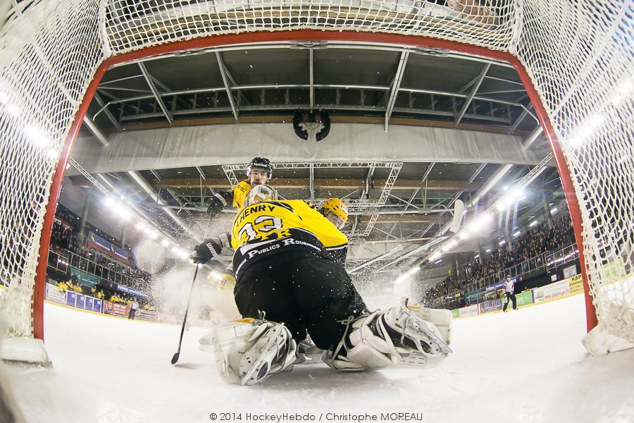Strasbourg  5 - 6 Rouen