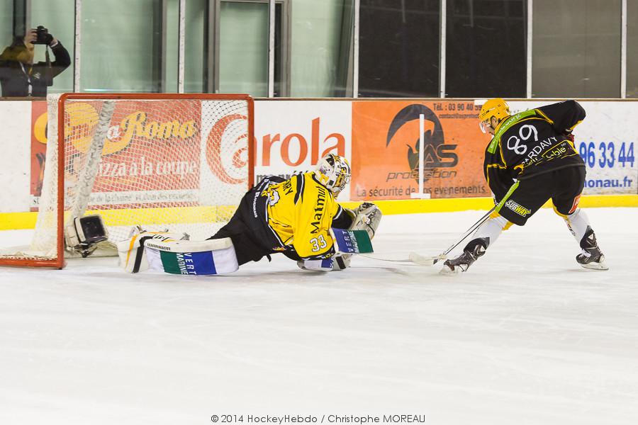 Strasbourg  5 - 6 Rouen