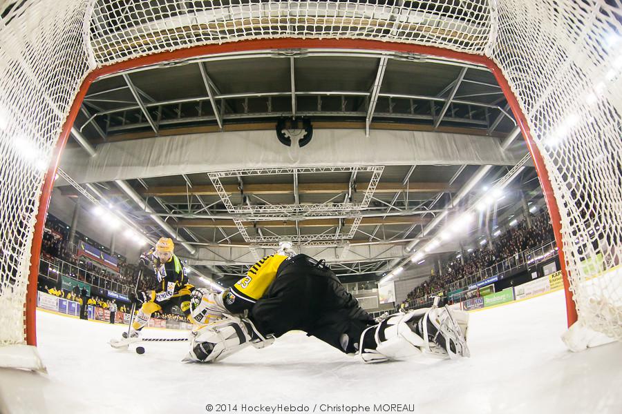 Strasbourg  5 - 6 Rouen