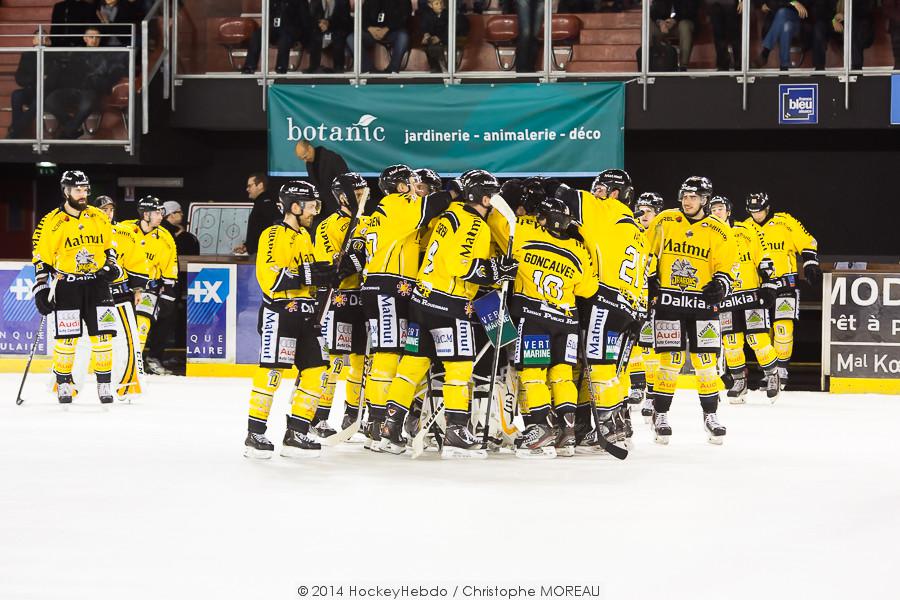 Strasbourg  5 - 6 Rouen