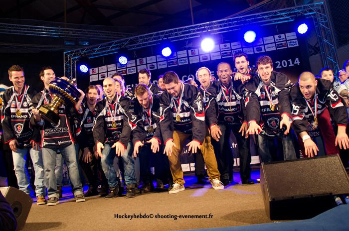 Les Ducs partagent leur bonheur — Reportage