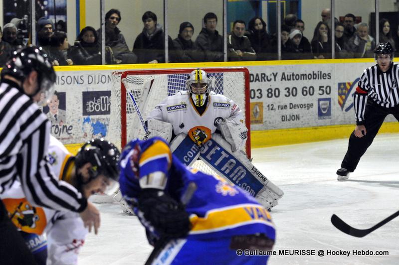 Dijon  2 - 3 Chamonix 