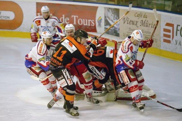 Photo hockey match Tours  - Epinal  le 22/12/2007