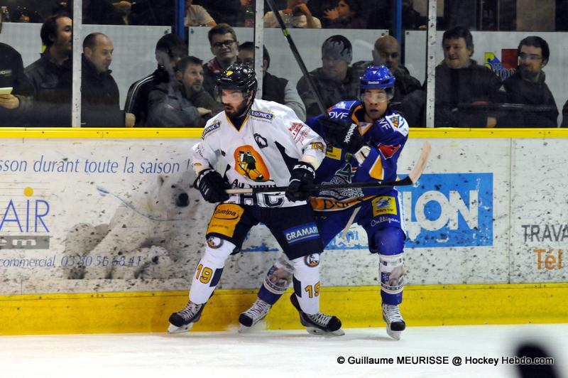 Dijon  2 - 3 Chamonix 