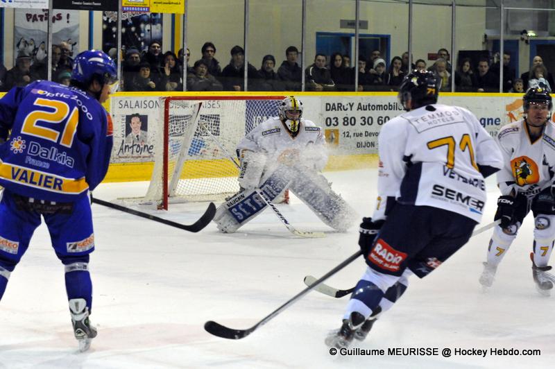 Dijon  2 - 3 Chamonix 