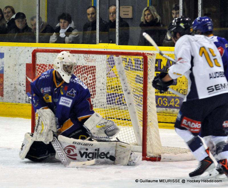 Dijon  2 - 3 Chamonix 