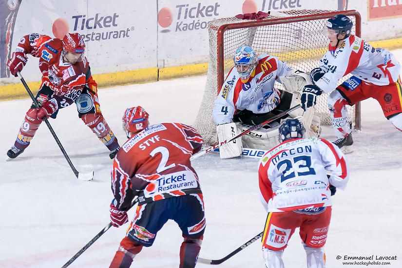 Lyon 6 - 3 Nice