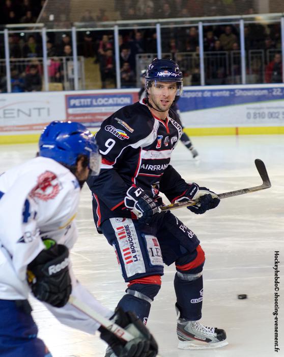 Angers  5 - 3 Brest 