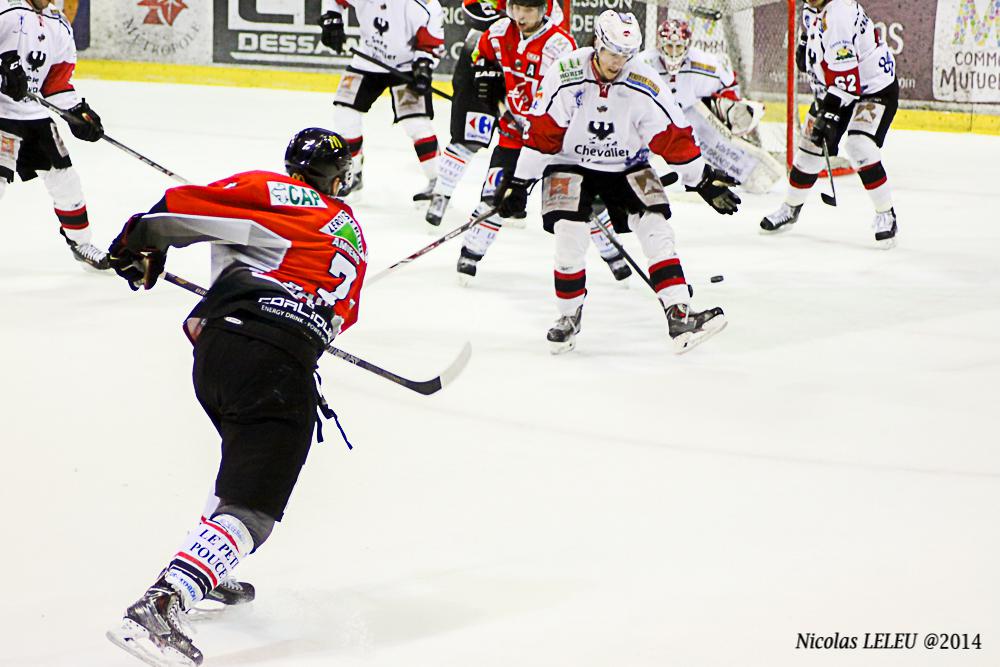 Amiens  1 - 5 Briançon 