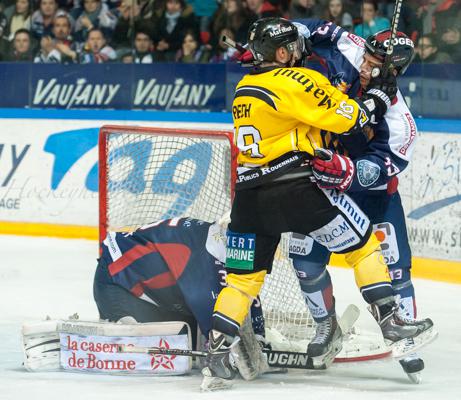 Grenoble  2 - 1 Rouen