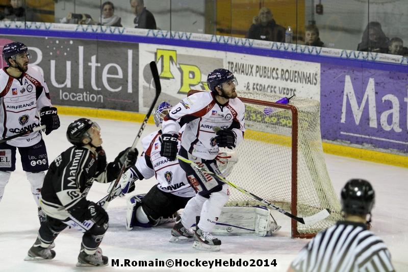 Rouen 2 - 1 Angers 