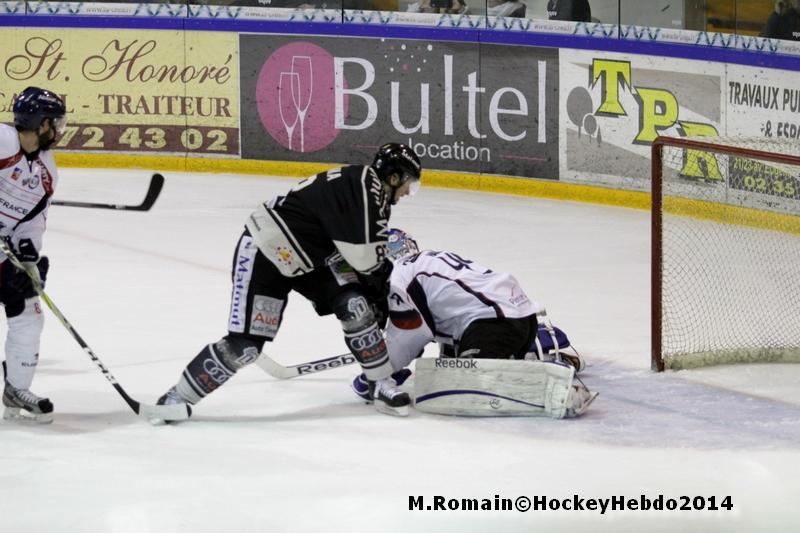 Rouen 2 - 1 Angers 