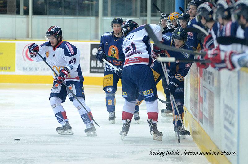 Chamonix  7 - 2 Grenoble 