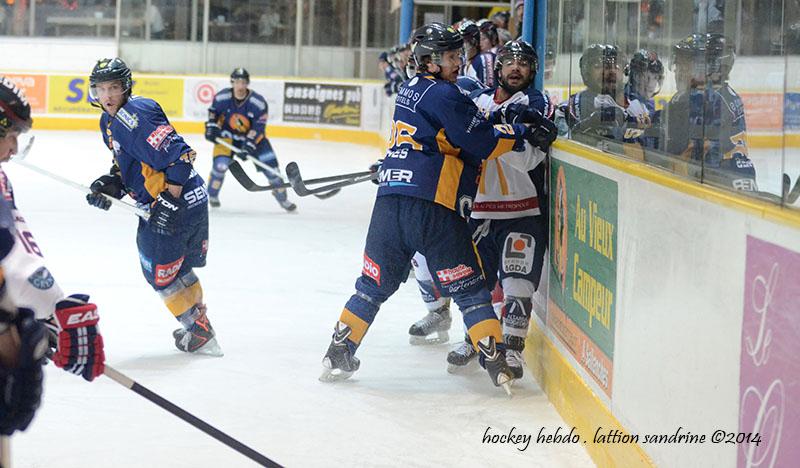Chamonix  7 - 2 Grenoble 