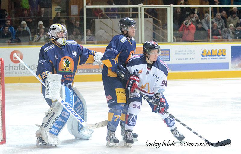 Chamonix  7 - 2 Grenoble 