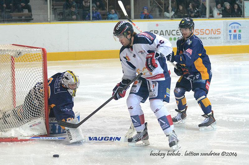 Chamonix  7 - 2 Grenoble 