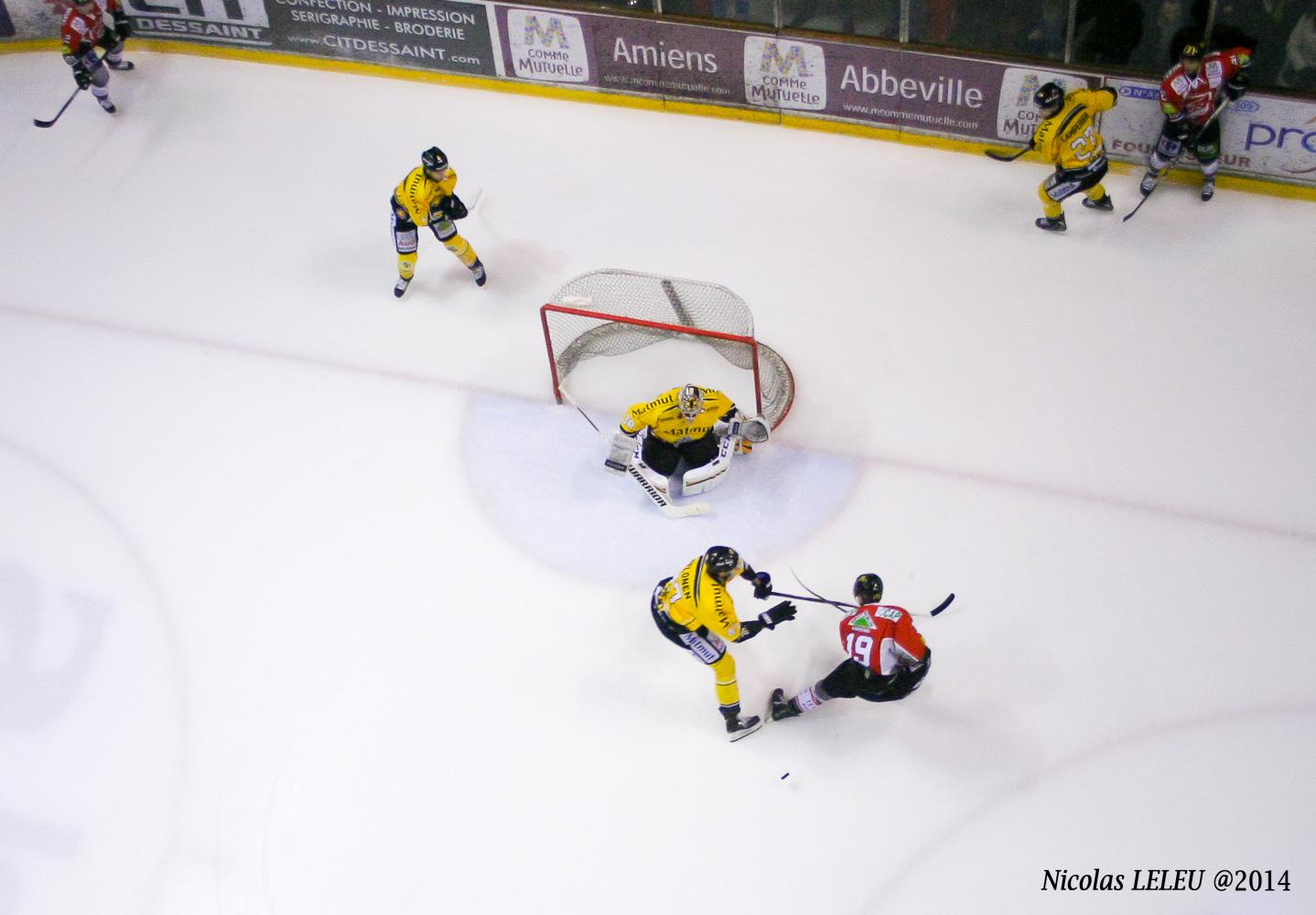 Amiens  2 - 0 Rouen
