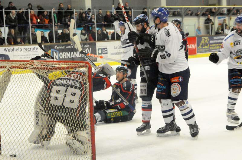 Caen  5 - 4 Brest 