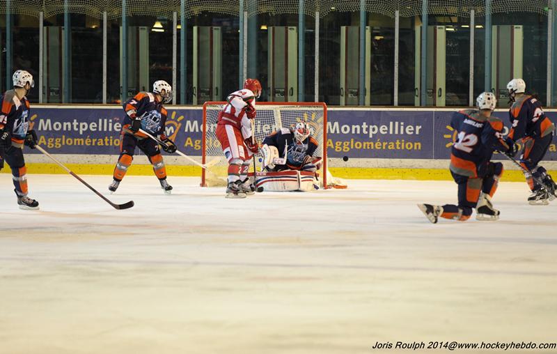 Montpellier  3 - 4 Courbevoie 