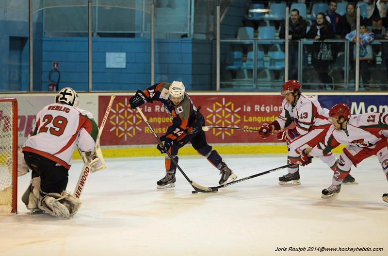 Montpellier  3 - 4 Courbevoie 