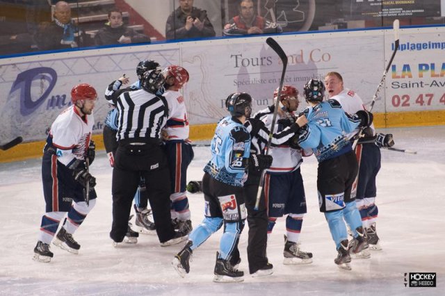 Photo hockey match Tours  - Evry  le 01/03/2014
