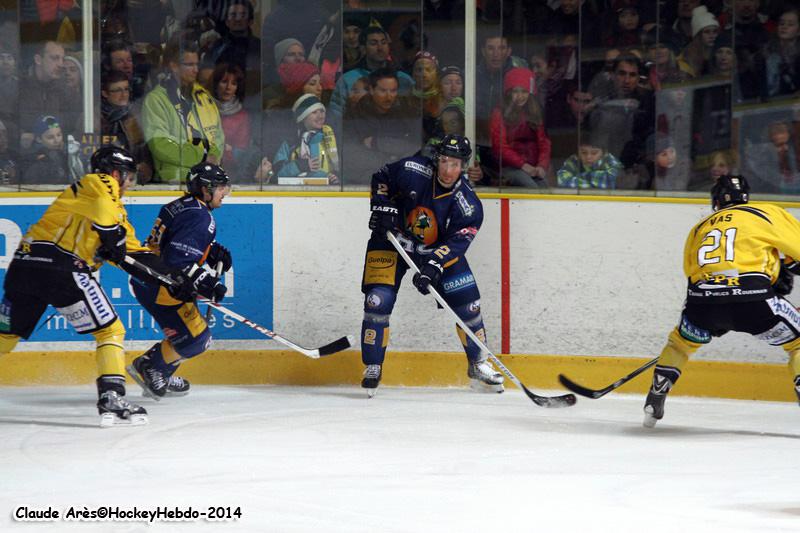 Chamonix  1 - 5 Rouen