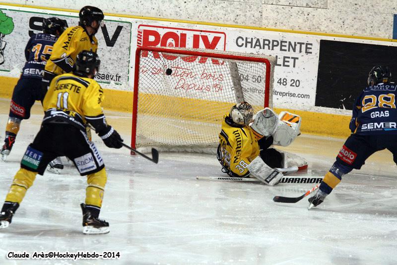 Chamonix  1 - 5 Rouen