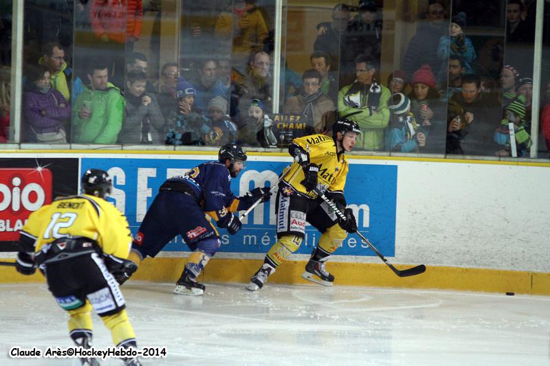 Chamonix  1 - 5 Rouen