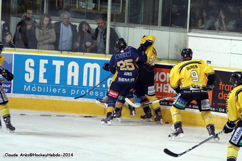 Chamonix  1 - 5 Rouen