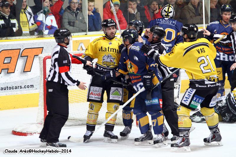 Chamonix  1 - 5 Rouen