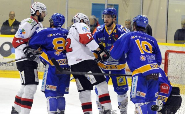 Photo hockey match Dijon  - Briançon  le 14/03/2014