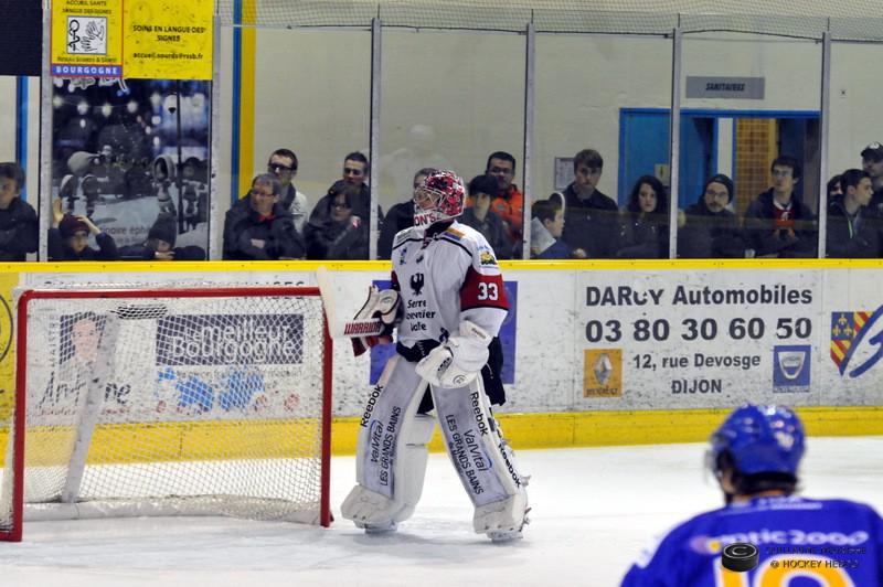 Dijon  2 - 5 Briançon 
