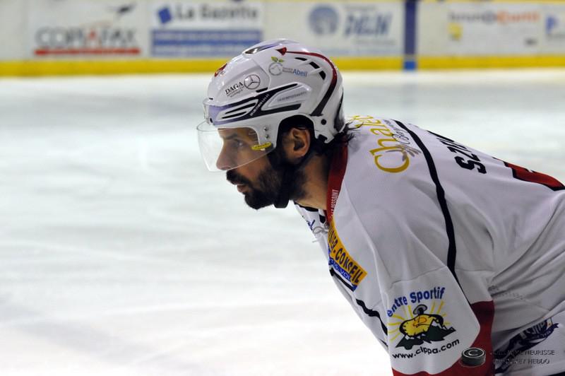 Dijon  2 - 5 Briançon 